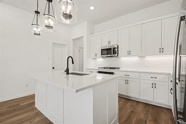 Building Photo - 901 Janwood Dr