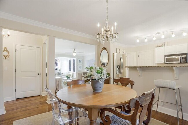 Building Photo - 115 Peachtree Memorial Dr NW