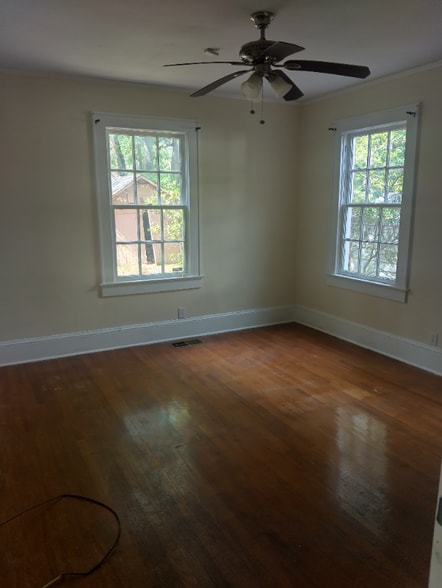 Building Photo - 1938 Gorgas St