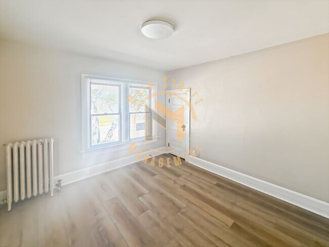 Building Photo - 527 S Ashland Ave