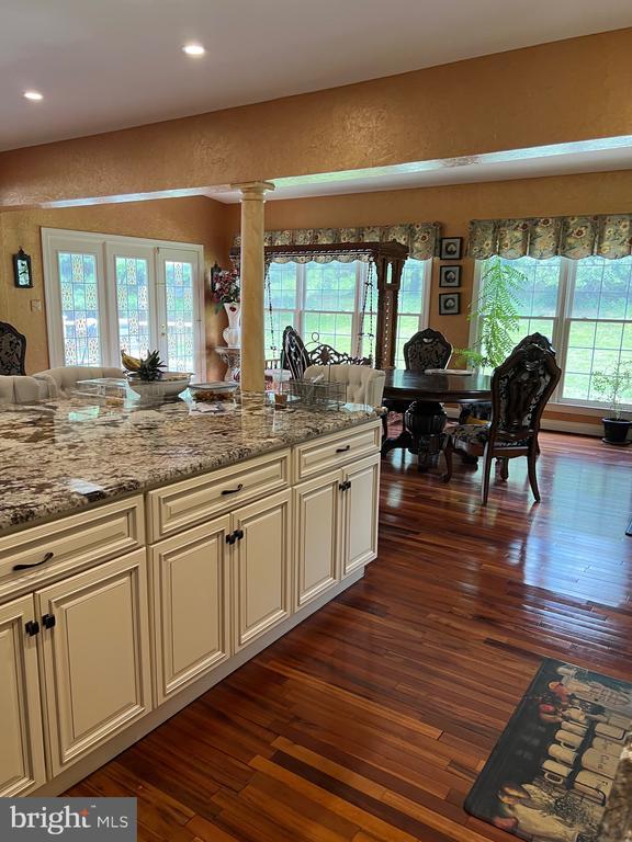 Building Photo - 3911 Arbor Crest Way