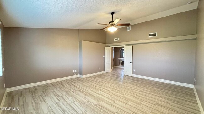 Building Photo - 14193 Honey Point Dr