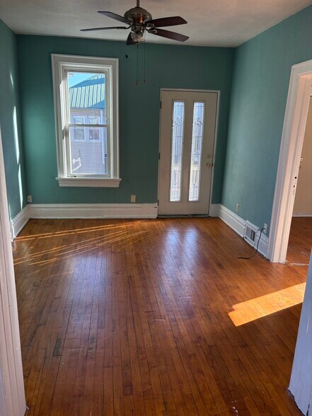 Livingroom - 1657 S 11th St