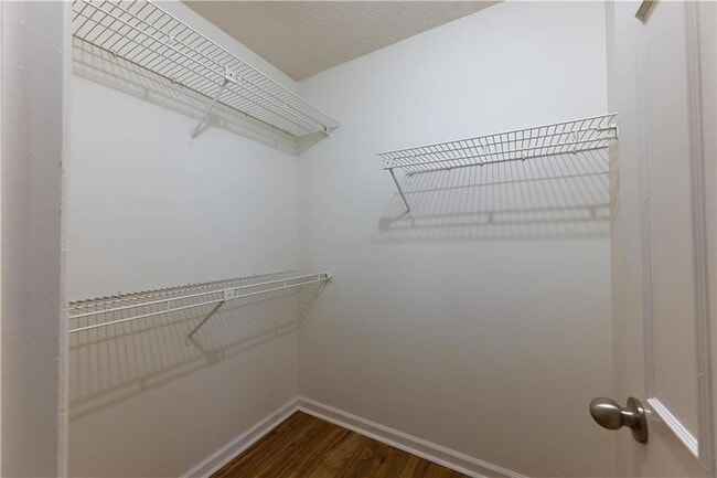 Building Photo - 1697 Cedar Bluff Way