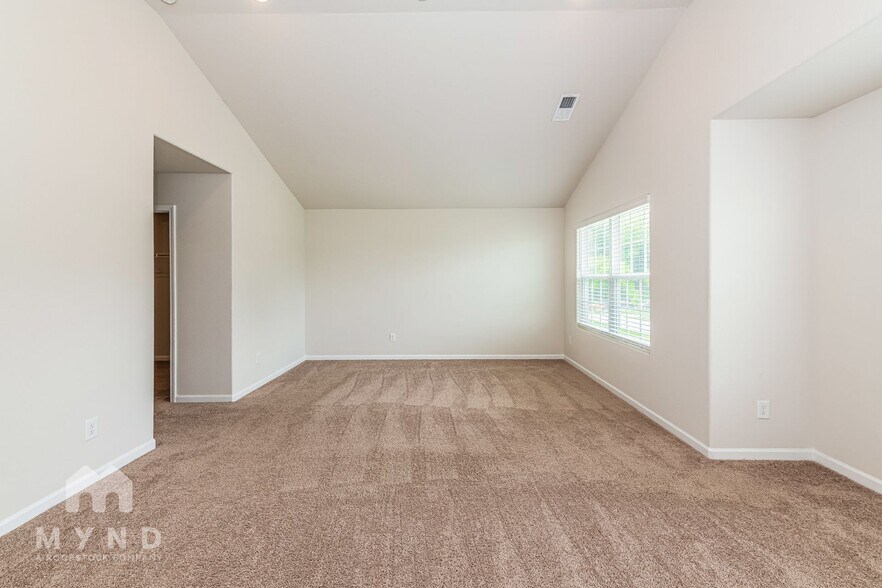 Building Photo - 279 Royal Mdw Dr