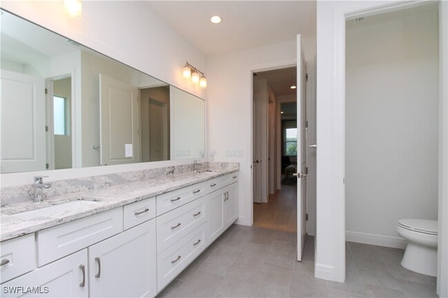 Building Photo - 9241 Cayman Dr