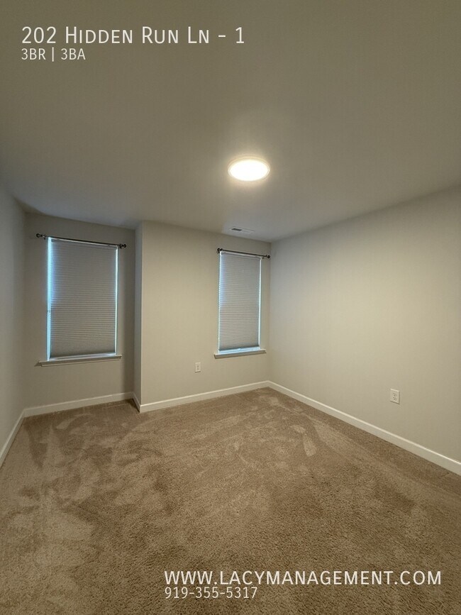 Building Photo - 202 Hidden Run Ln