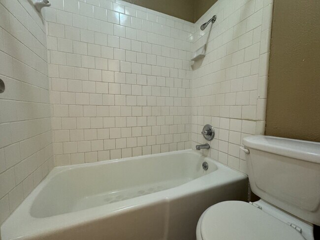 Building Photo - Comfortable 3/2 house in West Lubbock