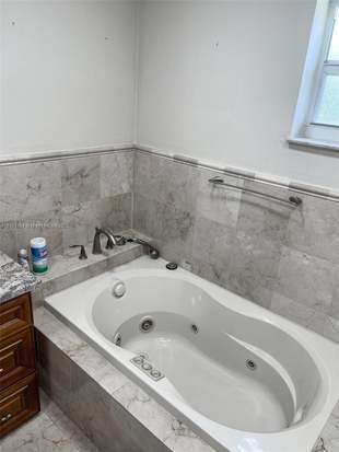 Building Photo - 4115 Madison St