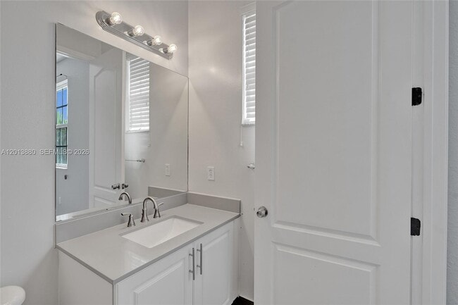 Building Photo - 808 SW 147th Ave
