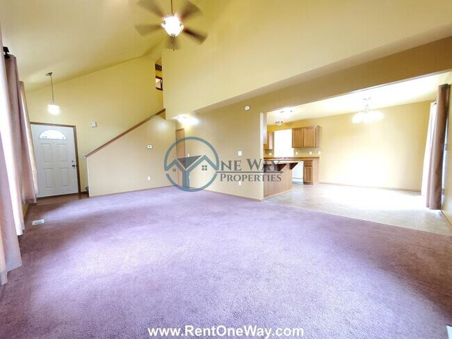 Building Photo - 103 165th St S