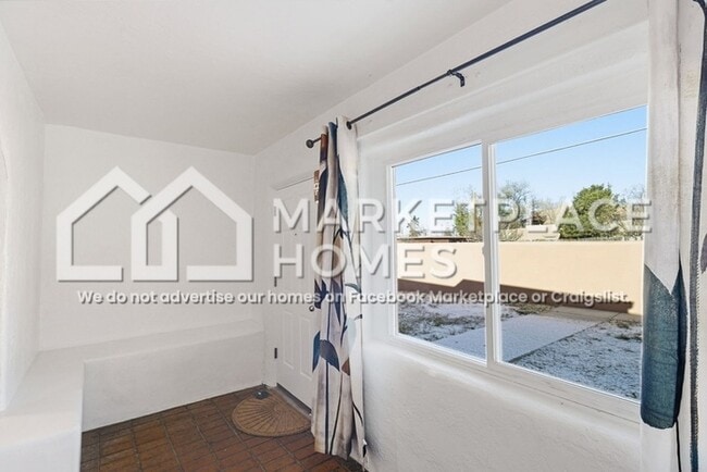 Building Photo - 1610 Jay St