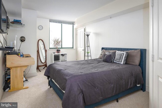 Building Photo - 414 Water St