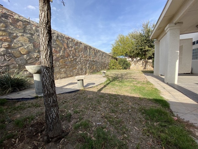 Building Photo - 12564 Western Gull Dr