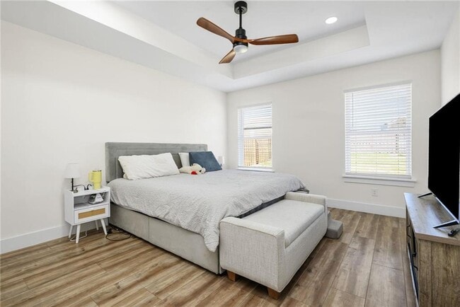 Building Photo - 350 Allison Ct