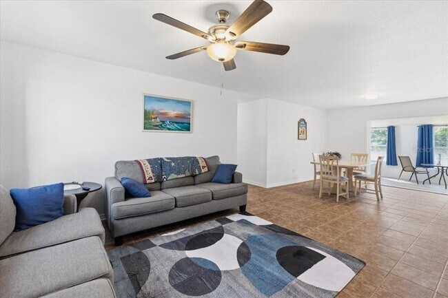 Building Photo - 6628 Thorman Rd