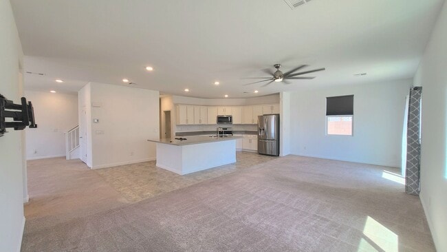 Building Photo - TESORA PAHRUMP - E. Summit Avenue