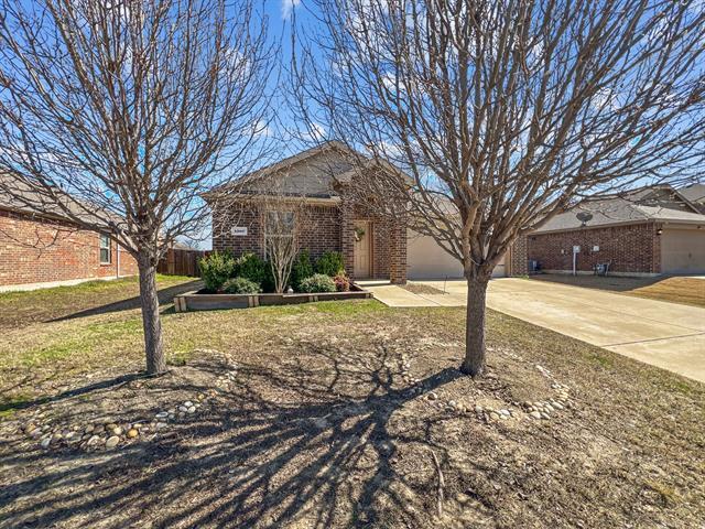 Primary Photo - 1303 Savannah Ridge Dr