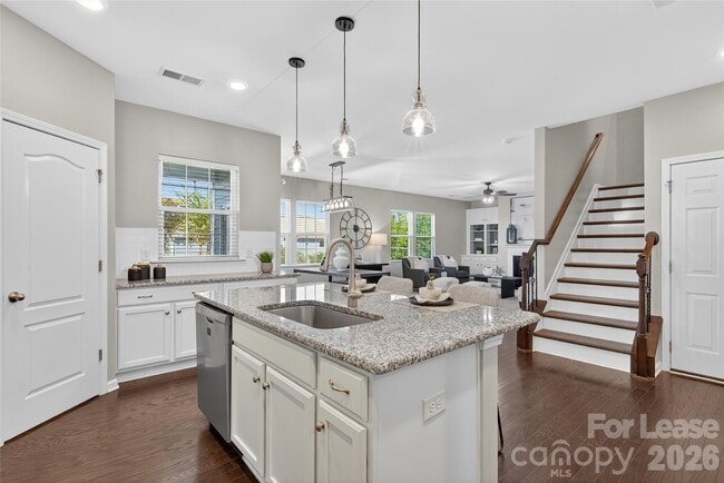 Building Photo - 7019 Hamilton Mill Dr