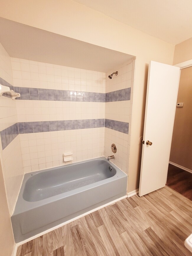 Building Photo - 4331 Azora Rd