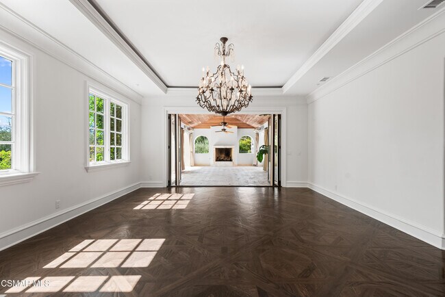 Building Photo - 1101 Oak Mirage Pl