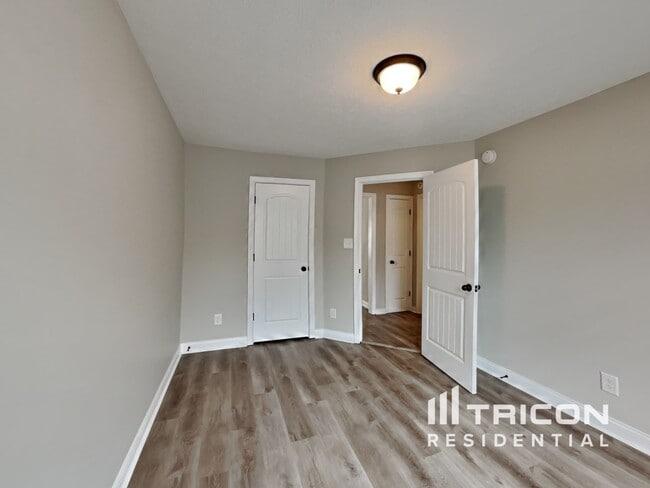 Building Photo - 2448 Andersonville Dr