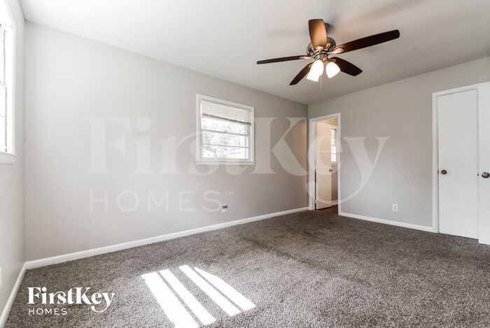Building Photo - 2032 Twin Falls Rd