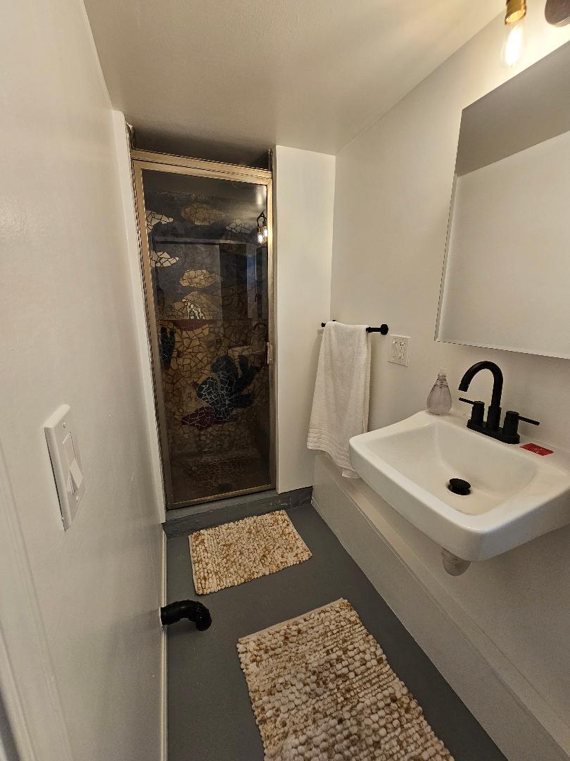 Building Photo - 3911 Woolwine Dr