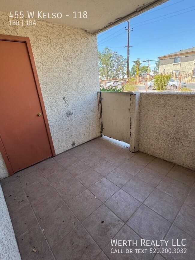 Building Photo - 455 W Kelso-118