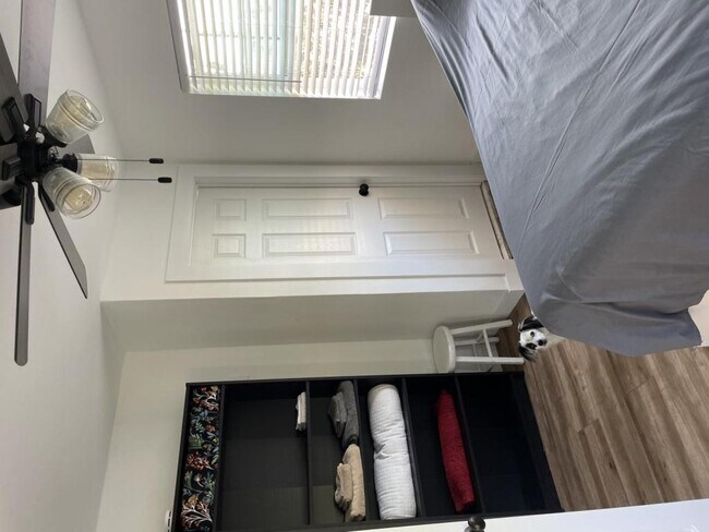 Building Photo - 4037 1/2 National Ave, Upstairs, San Diego, CA 92113