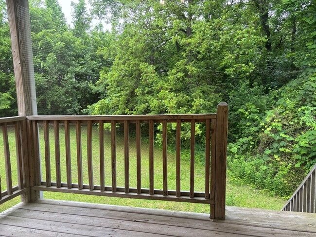 Building Photo - Great Townhouse in Douglasville