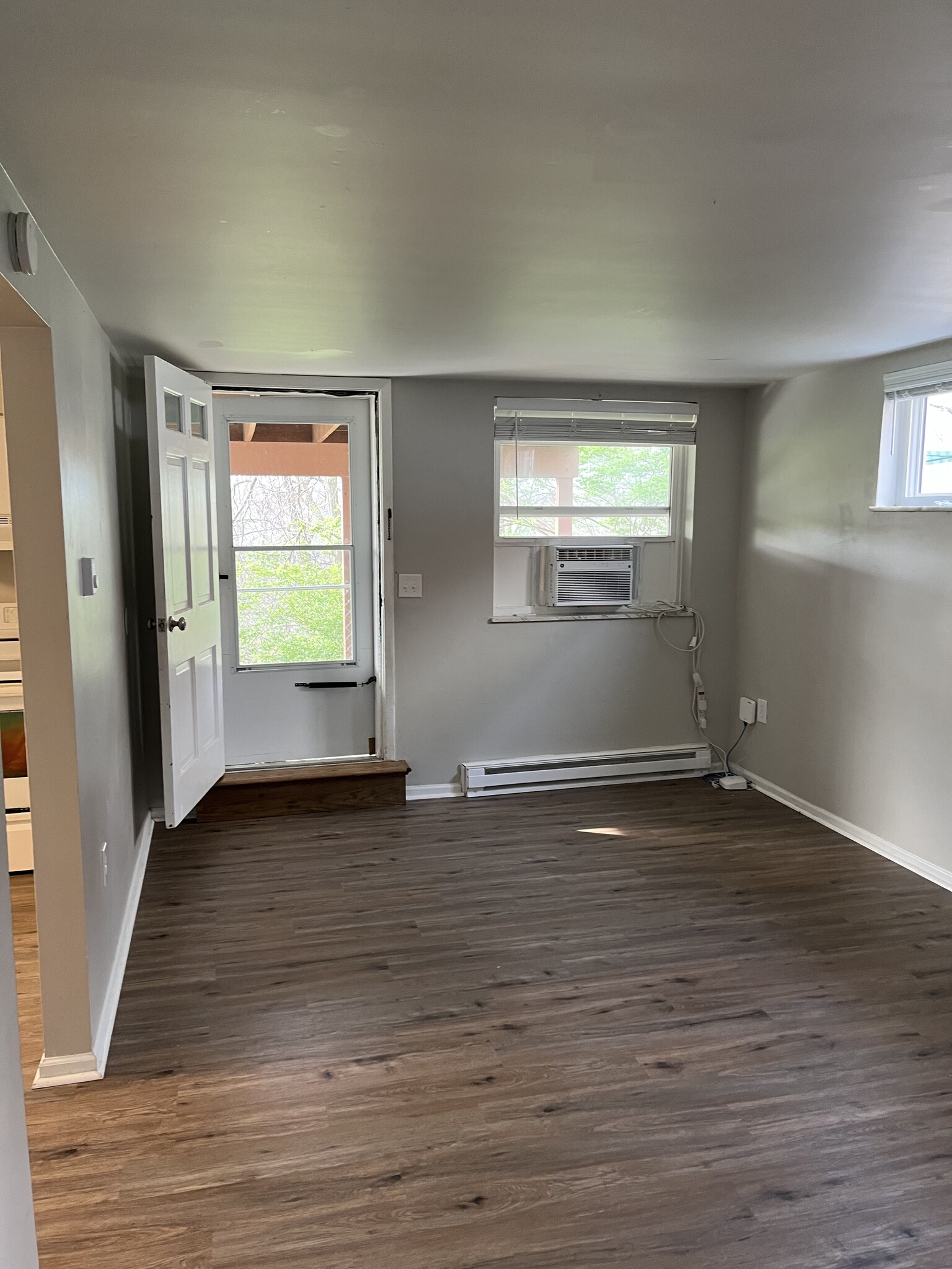 Building Photo - 816 Tokay Ln