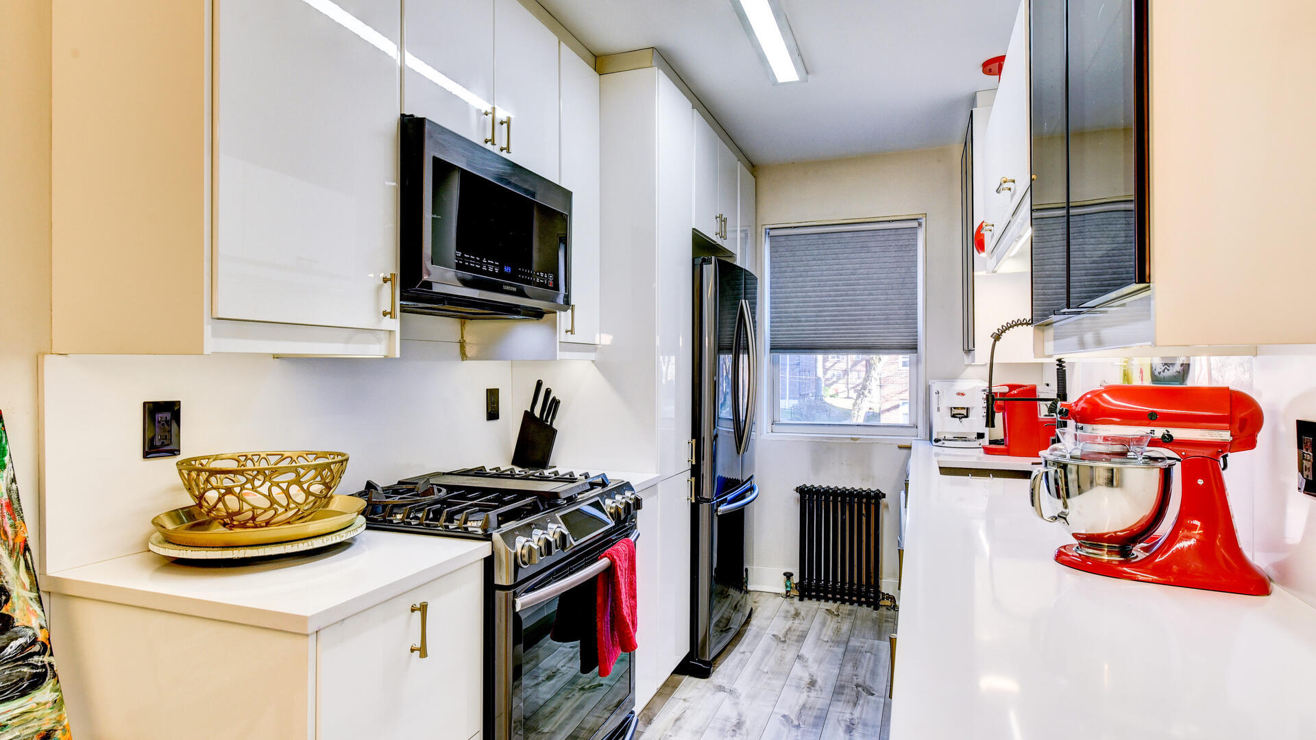 Custom Kitchen - 1504 W Terrace Cir