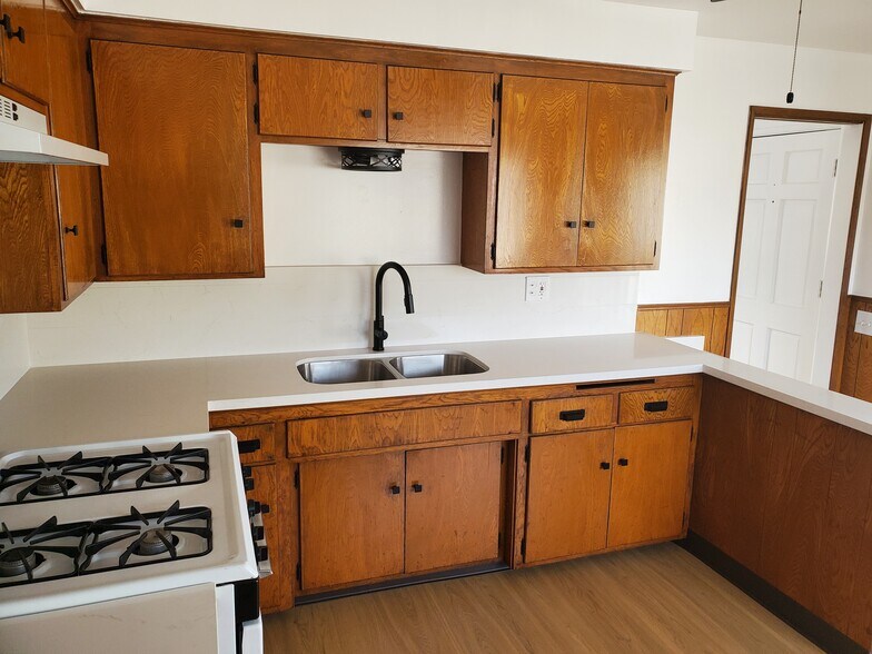 Building Photo - 2237 Orange Grove Ave