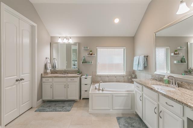 Building Photo - 14804 Cedar Flt Wy