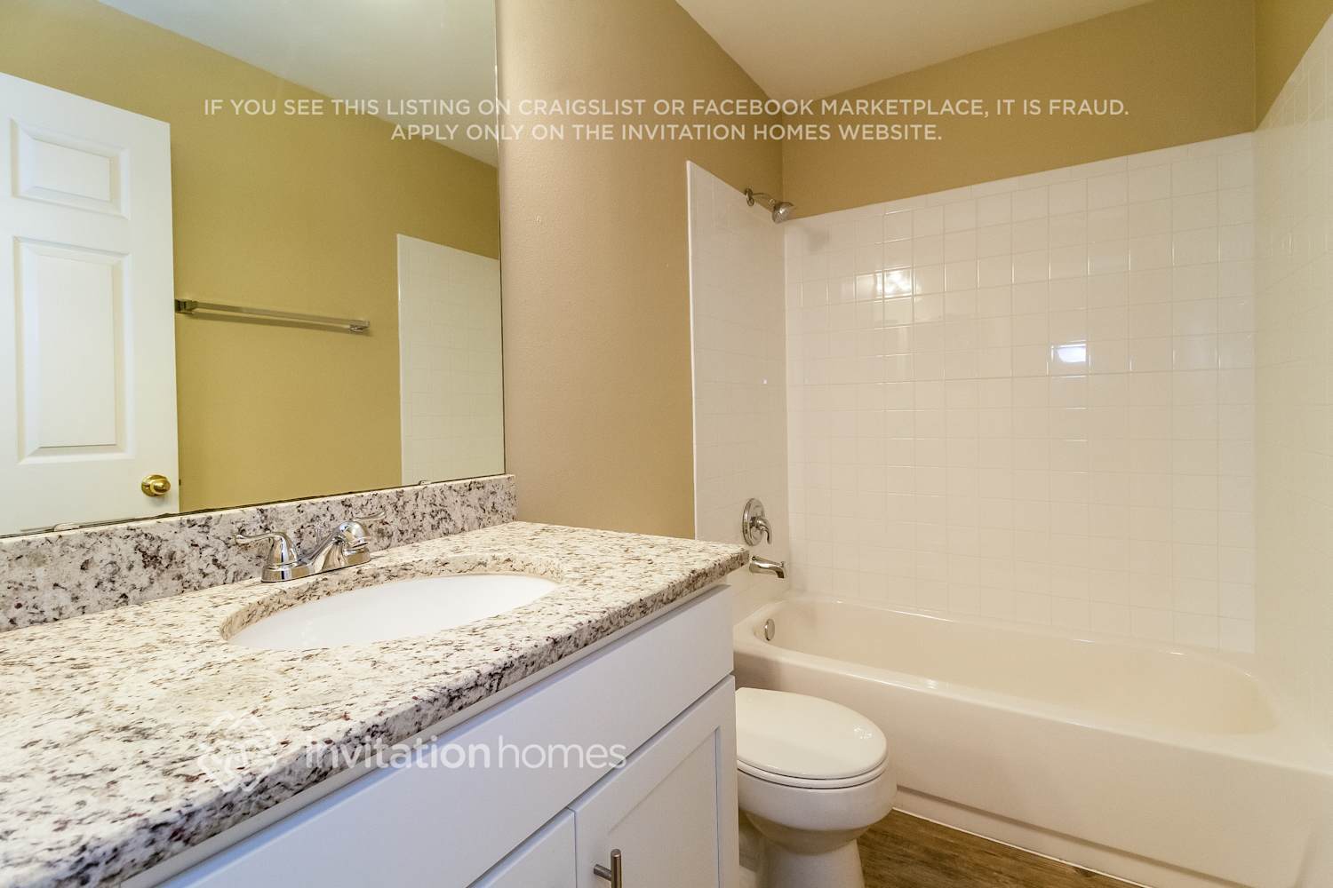 Building Photo - 3913 Upmann Dr