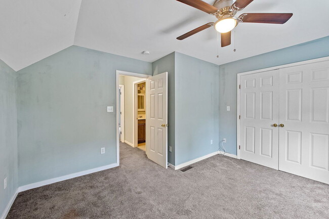 Building Photo - 5410 Campbell Ave