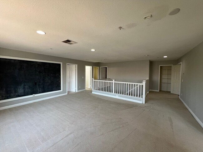 Building Photo - 13539 Whipple St