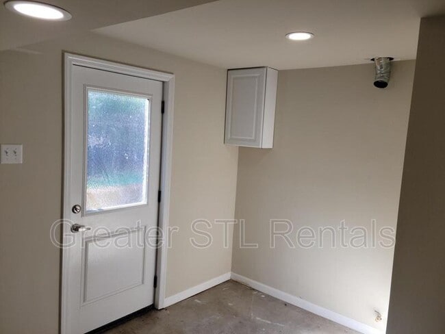 Building Photo - 11937 Glenmar Dr