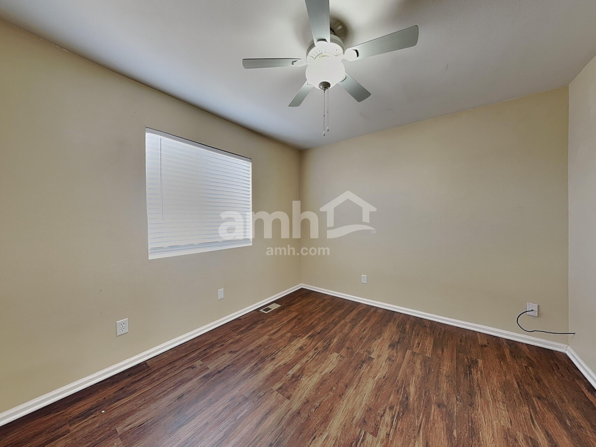 Building Photo - 2002 Springside Dr