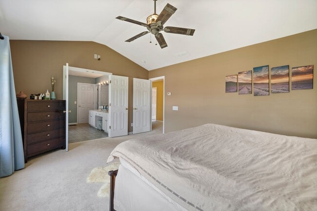 Building Photo - Beautiful 4 Bedroom, 2.5 Bath in Ballantyn...