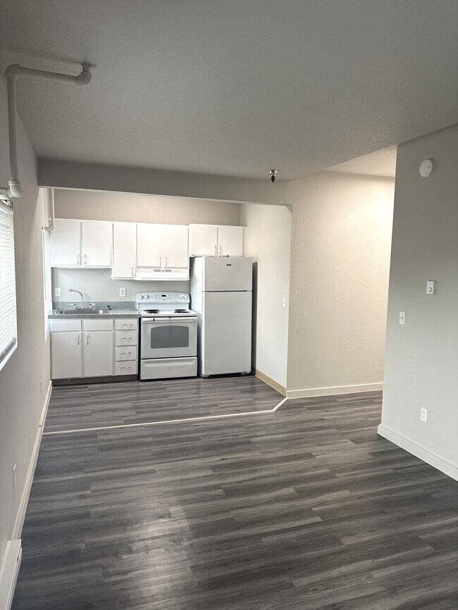 Building Photo - Elks Apartments