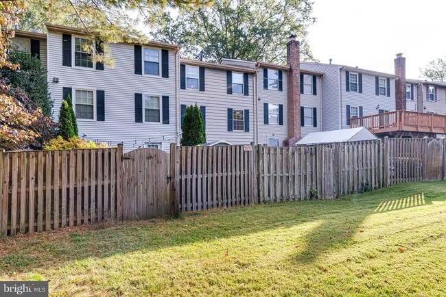 Building Photo - 6518 Alexis Ln