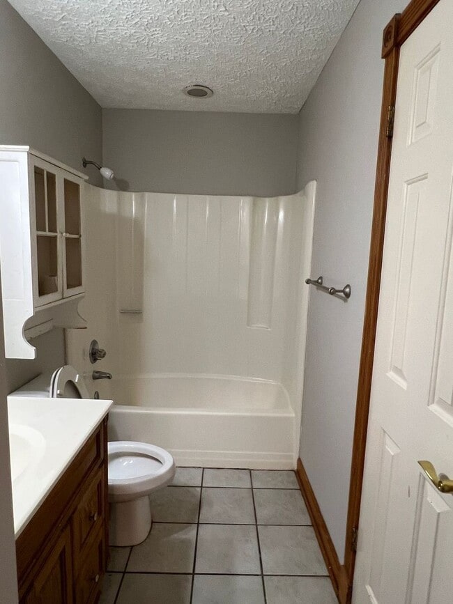 Building Photo - MARINERS POINTE CONDOS     -   HOA