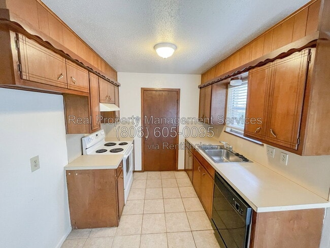 Building Photo - 3406 70th Dr