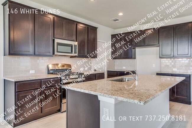 Building Photo - 146 White Dunes Dr