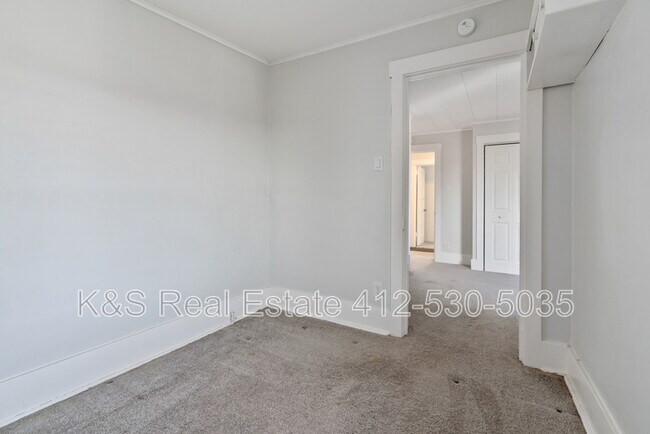 Building Photo - 523 Edgewood Ave