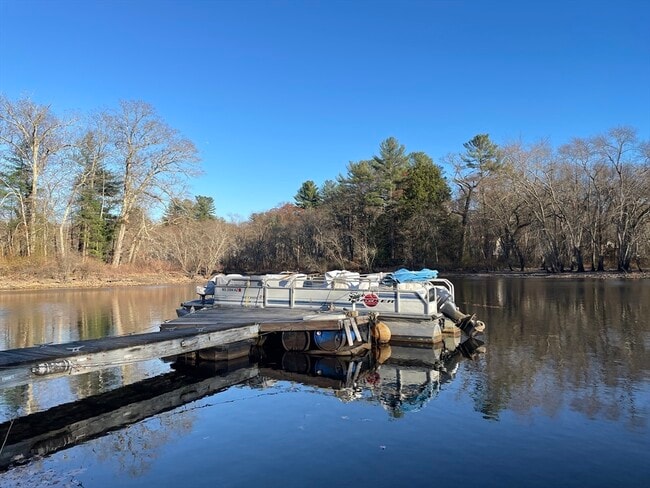 Building Photo - 26 Pelham St