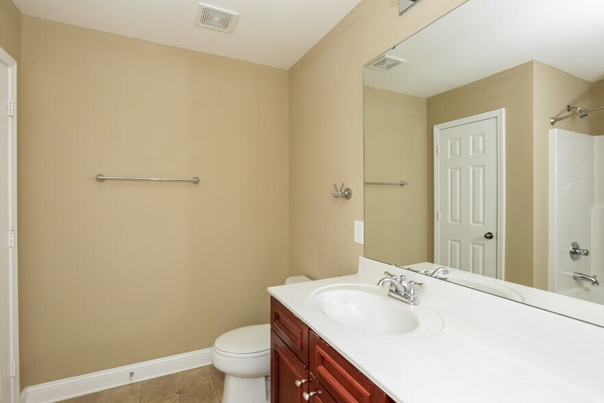 Building Photo - 4700 Kiddle Ln