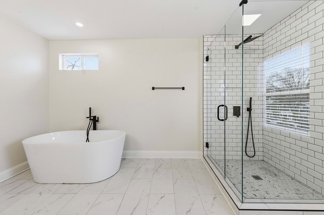 Building Photo - 4414 Whetsel Ave